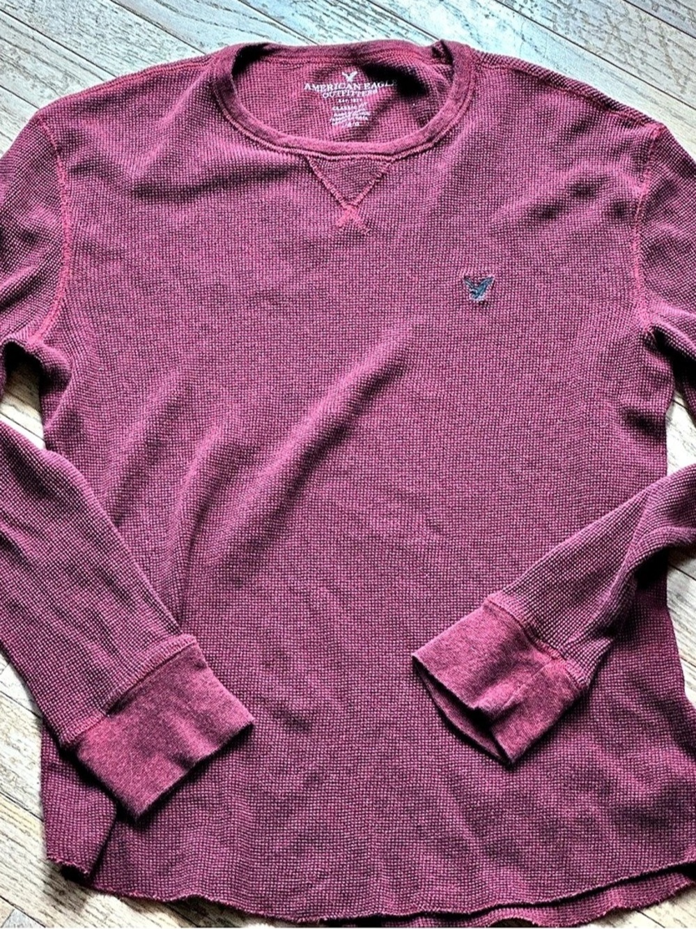 American Eagle Classic Fit Waffle Knit Thermal Long Sleeve Shirt maroon size L